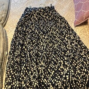 Elegant navy and Cream Women's Skirt